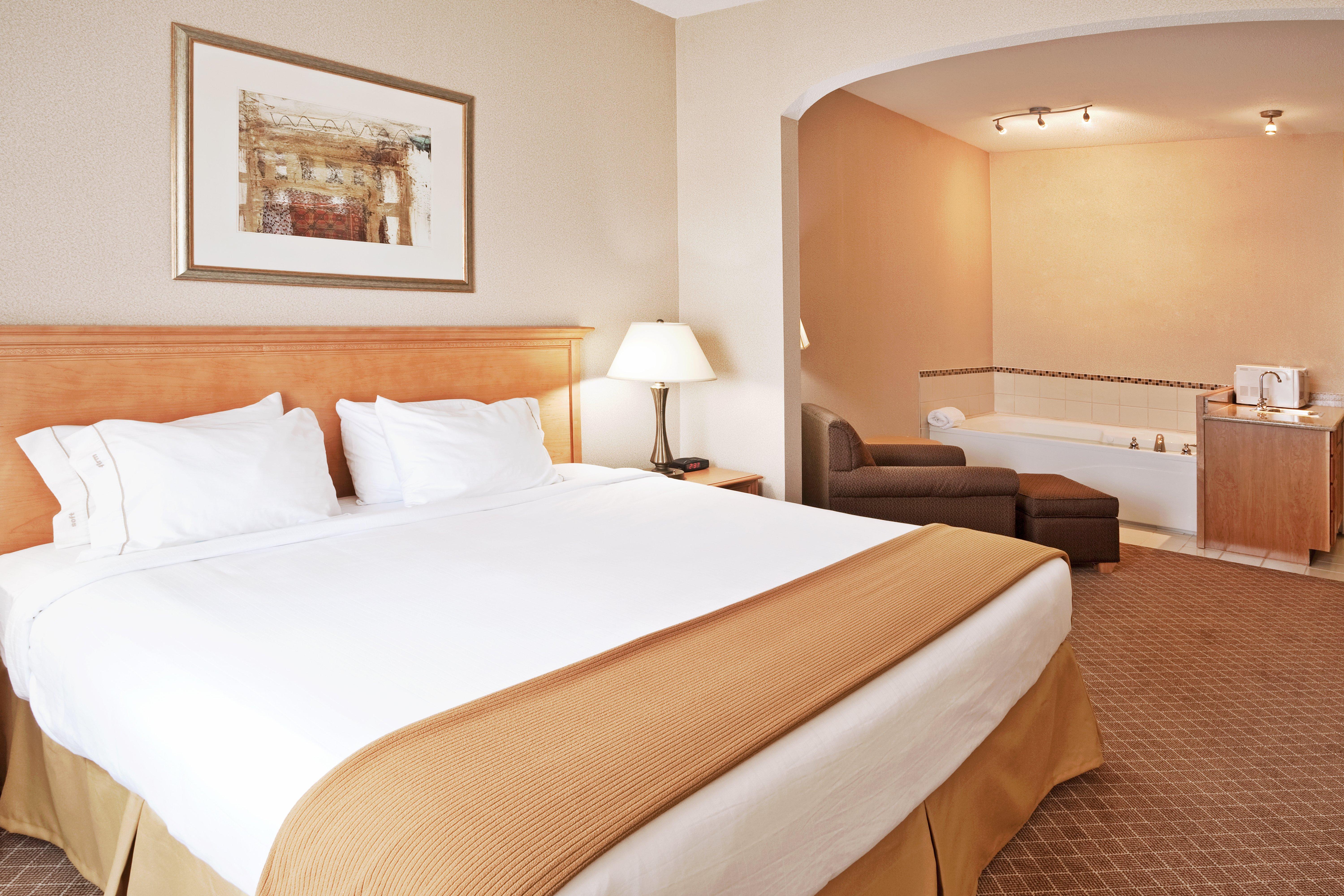 Holiday Inn Express Hotel & Suites Chesterfield - Selfridge Area By Ihg Exterior foto